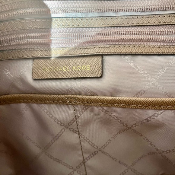 Michael Kors Medium Tote Bag - Picture 4 of 4